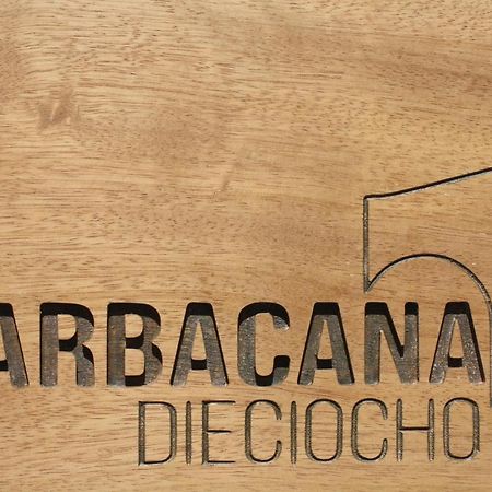 Barbacana, Dieciocho Baeza Exterior foto