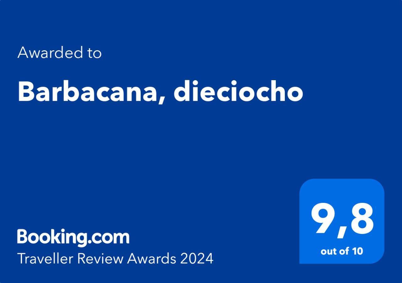 Barbacana, Dieciocho Baeza Exterior foto